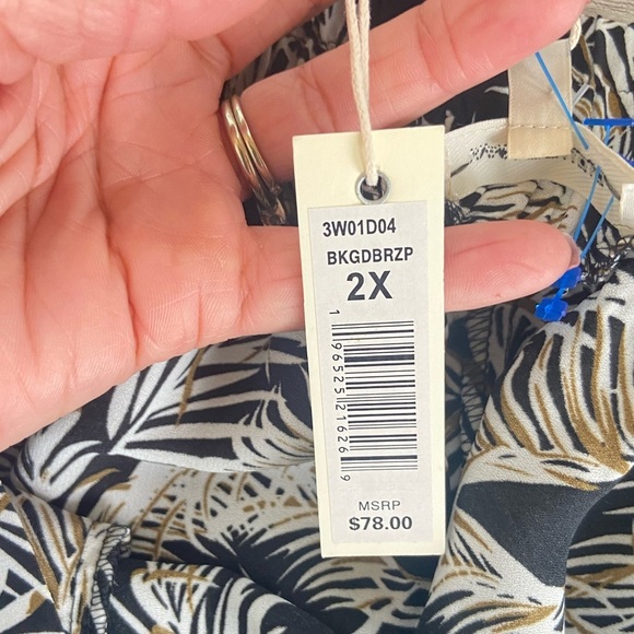 Max Studio Tropical Floral Wide Leg Crop Pants Size 2X Black Cream Pull On NWT - Picture 10 of 12